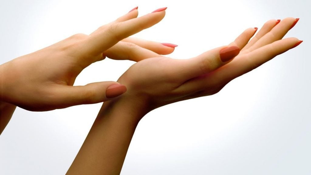 Limfodrenažinis masažas rankomis